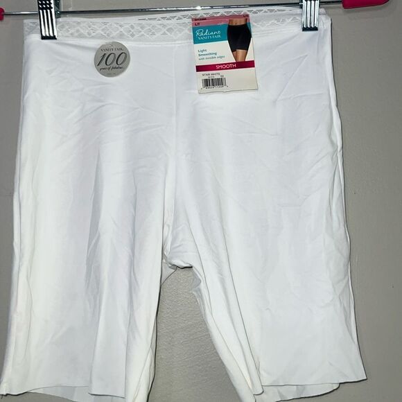 Vanity Fair light smoothing sculpting underwear NWT - Picture 1 of 6